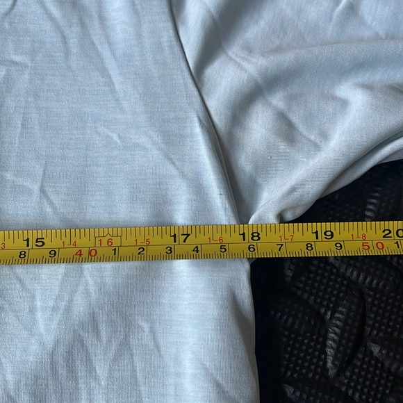 Patagonia active shirts - Picture 4 of 5